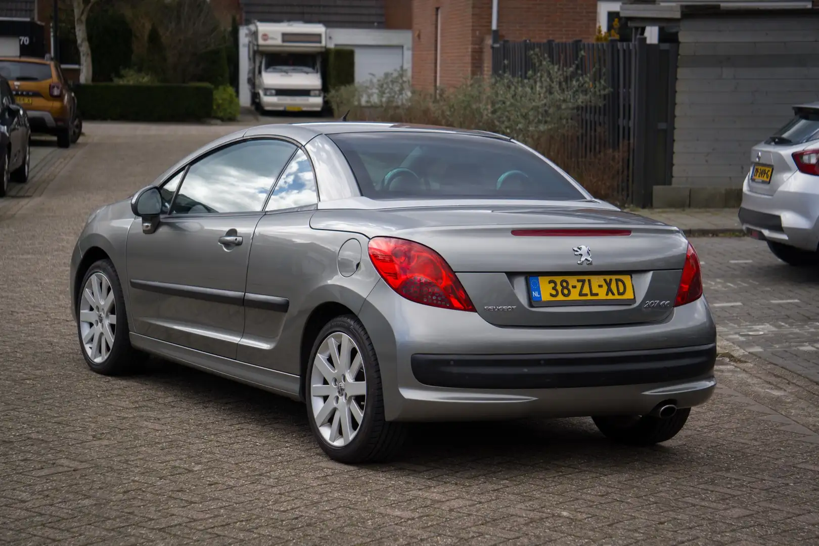 Peugeot 207 1.6 VTi Première Grijs - 2
