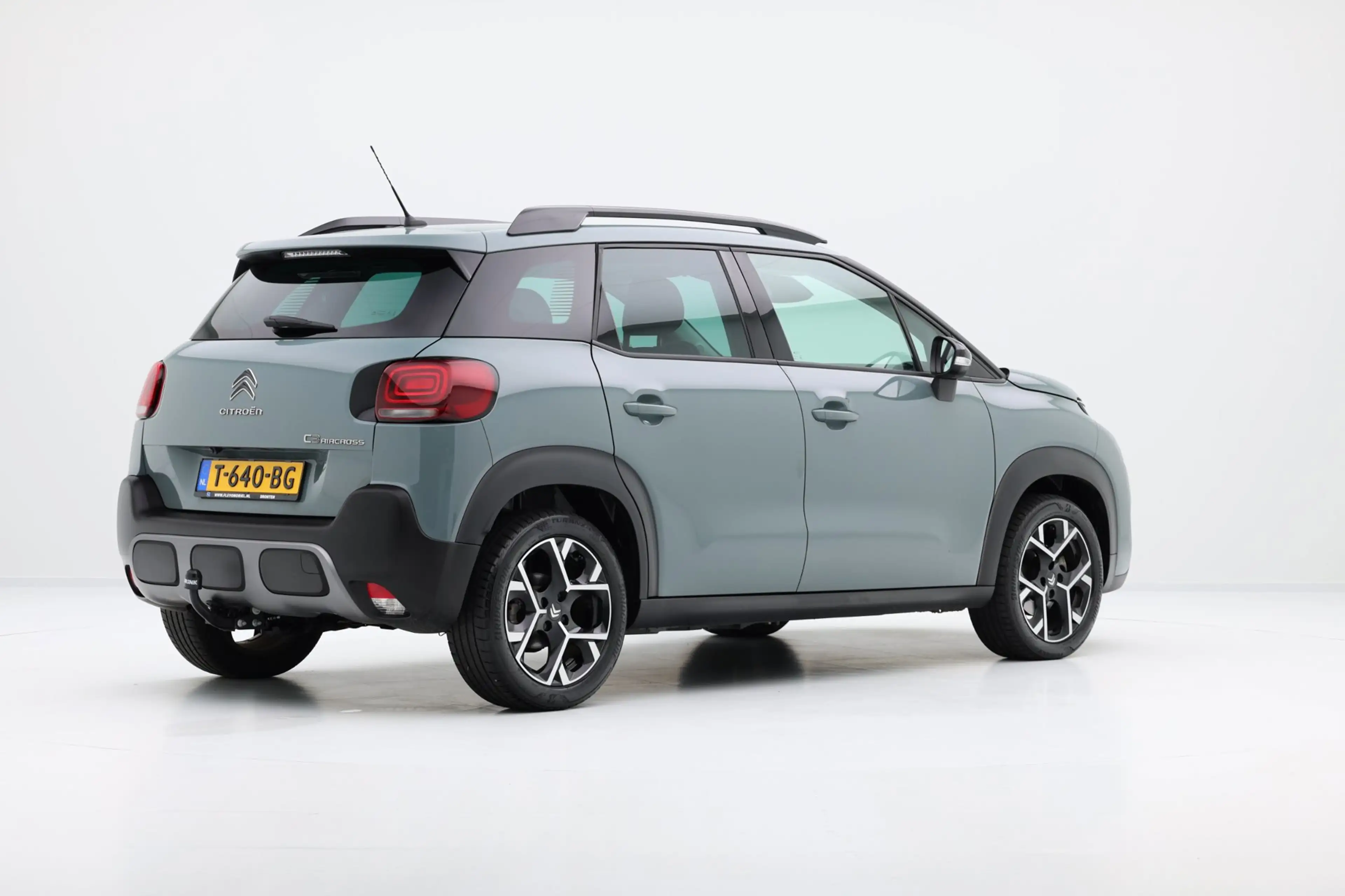 Citroen C3 Aircross 1.2 PureTech Shine Pack Pano|Stoelverw.|Carplay|Cl — photo 3