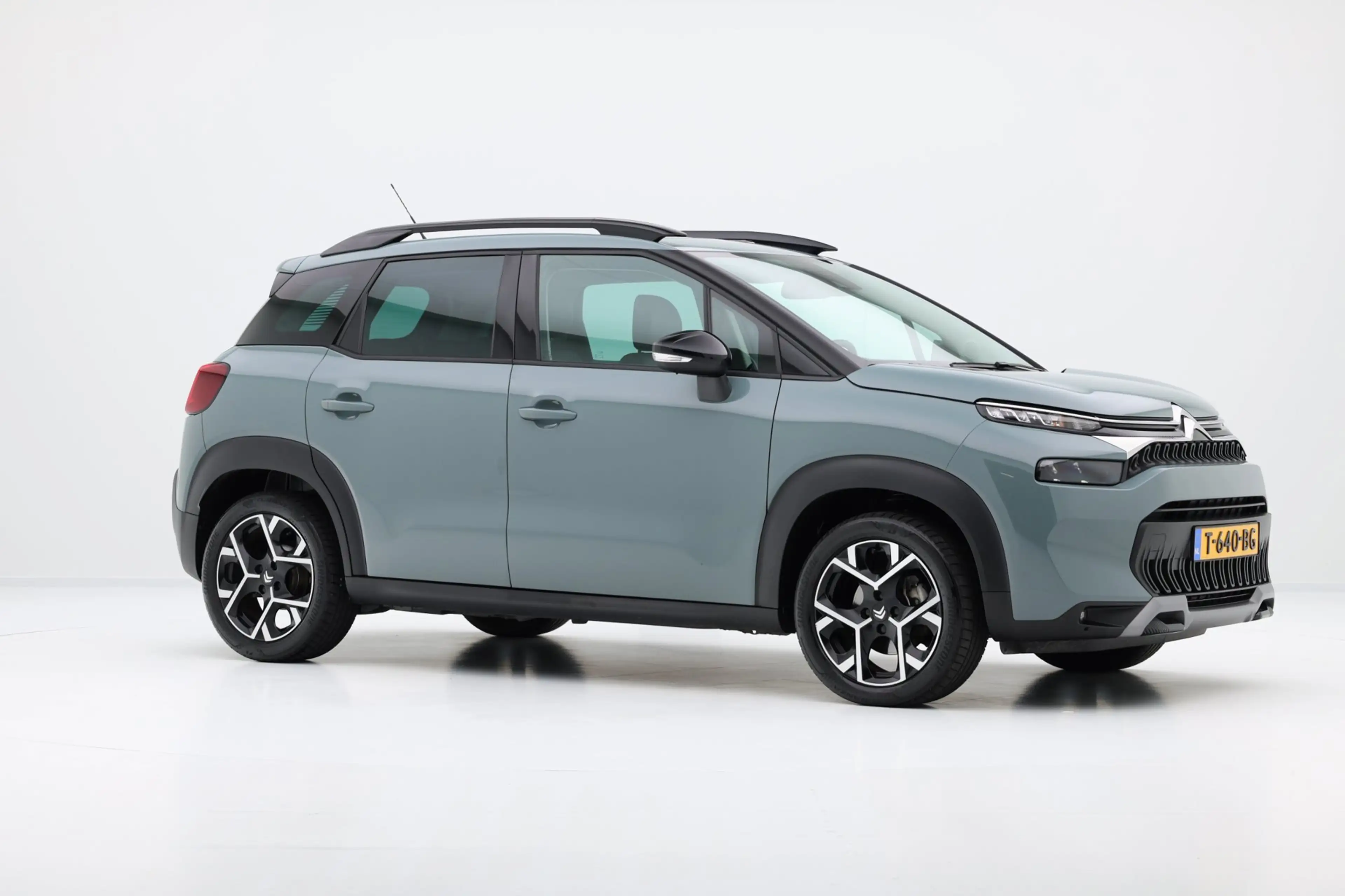 Citroen C3 Aircross 1.2 PureTech Shine Pack Pano|Stoelverw.|Carplay|Cl — photo 4