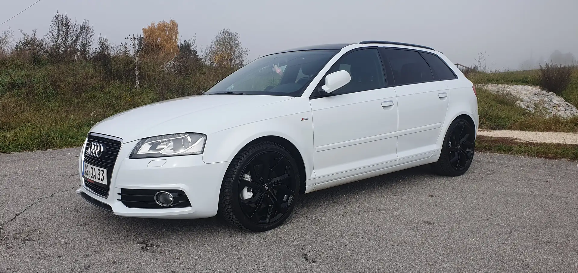 Audi A3 A3 1,8L Turbo Quattro Sportback S-Line Weiß - 2