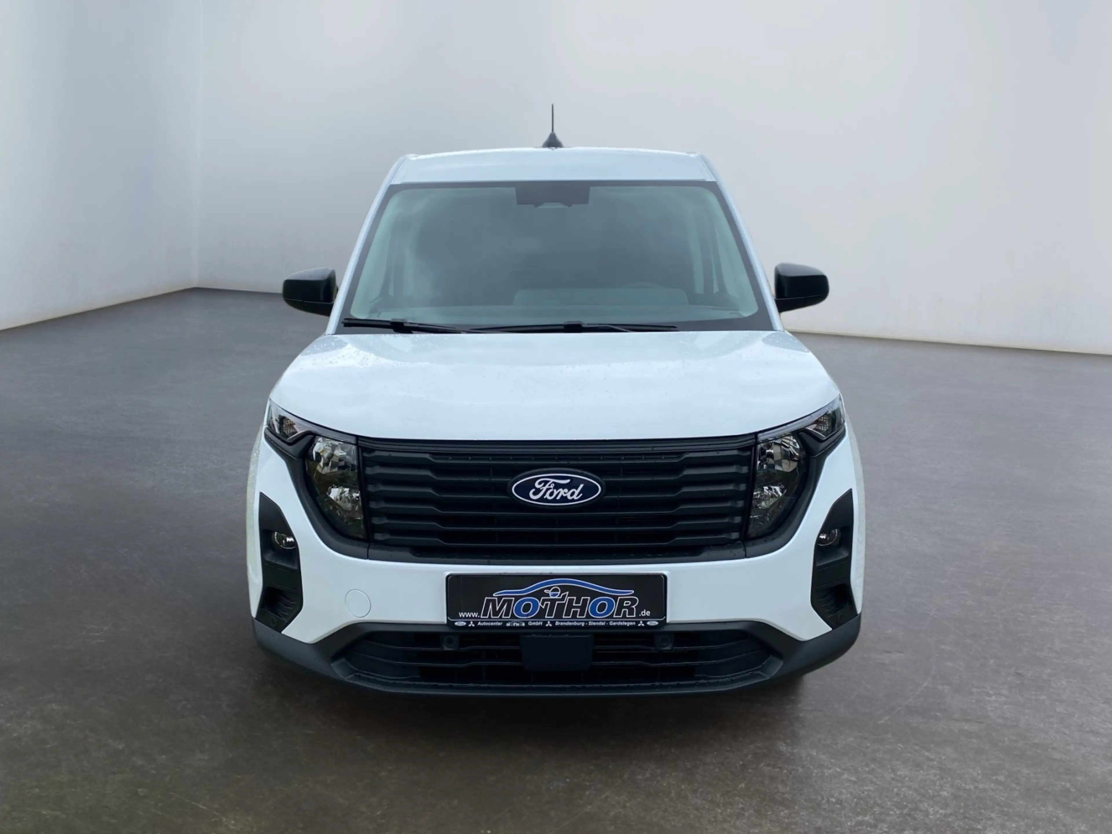 Ford Transit Courier Trend 1.0 EcoBoost TEMP+PDC+KAM — photo 6