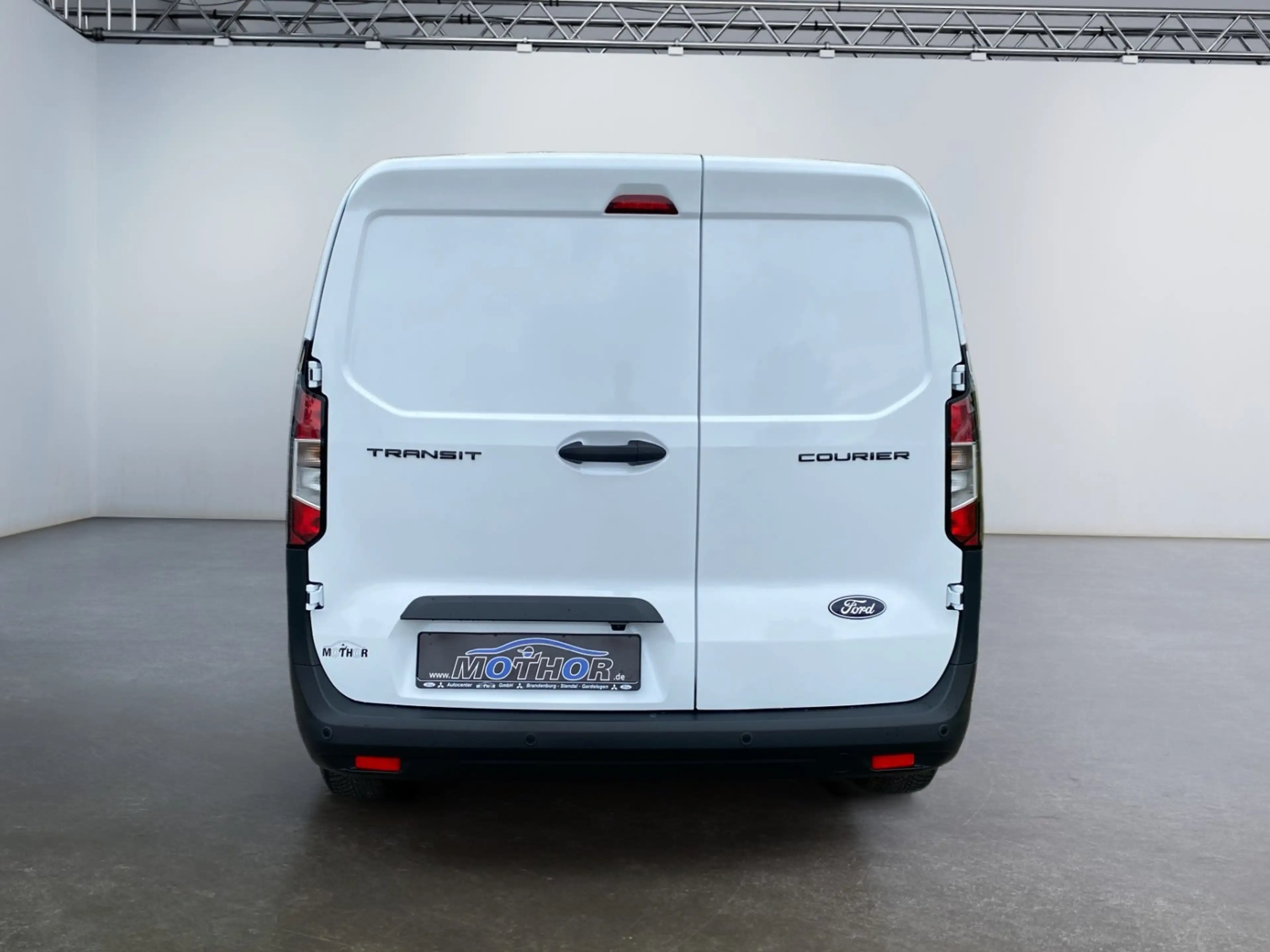 Ford Transit Courier Trend 1.0 EcoBoost TEMP+PDC+KAM — photo 5