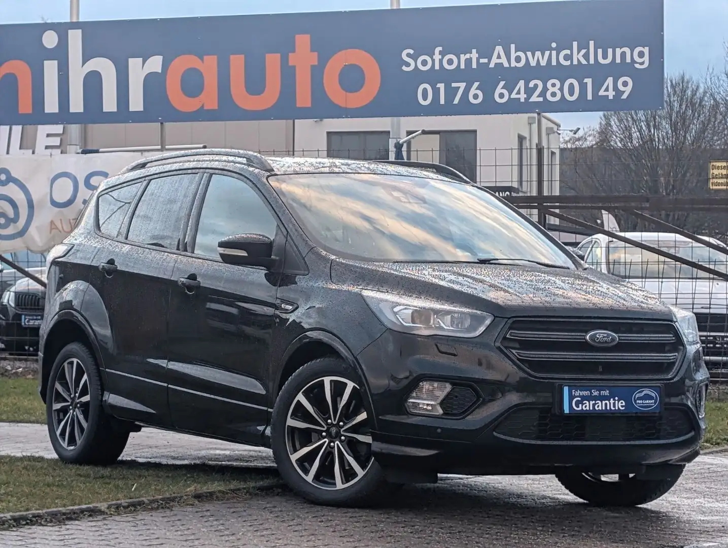 Ford Kuga ST-Line*TEILLEDER*KAMERA*PDC*TEMPOMAT !! Schwarz - 2