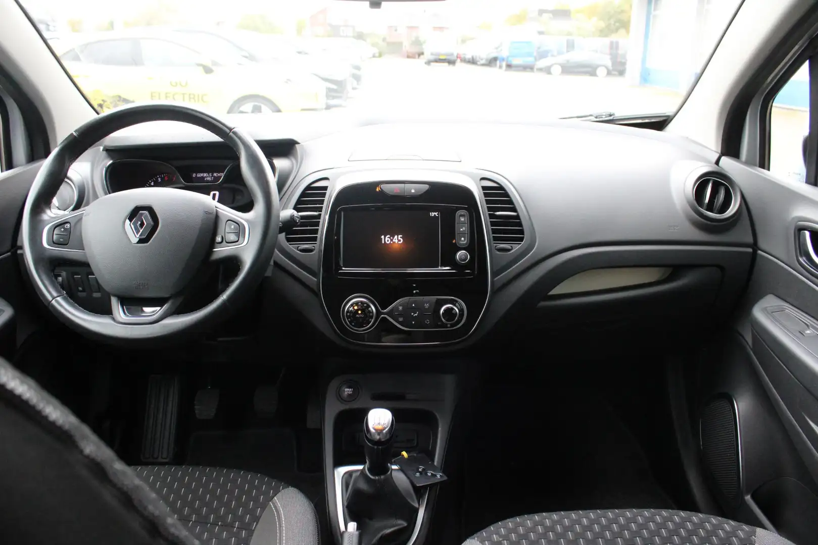 Renault Captur 0.9 TCe Intens | Trekhaak | Climate Control | Navi Zilver - 2