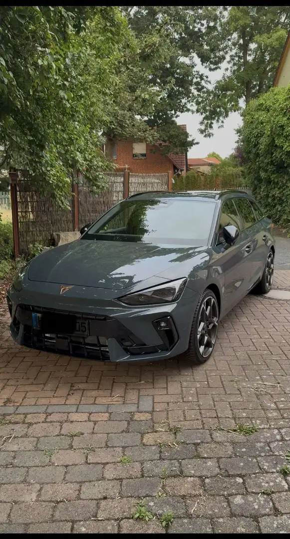 CUPRA Leon 1.5 eTSI 110 kW  7-Gang-DSG Albastru - 2