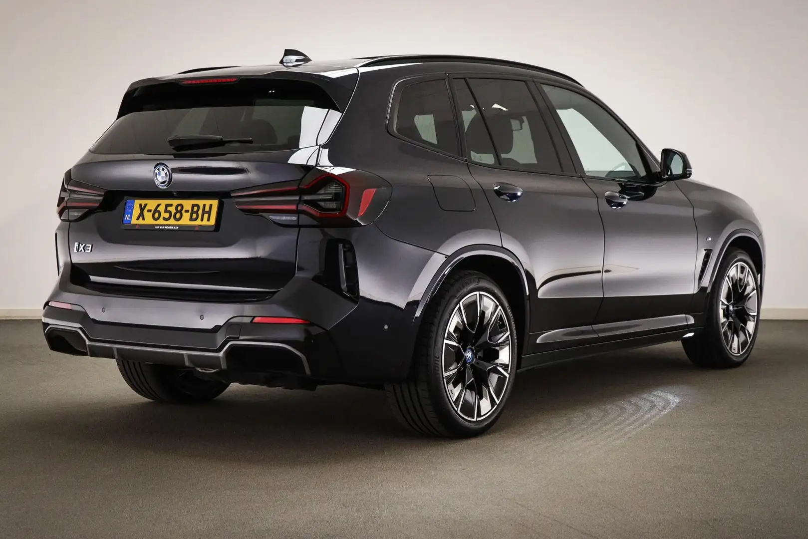 BMW iX3 High Executive 80 kWh | SHADOW LINE PACK | STUURVE Noir - 2