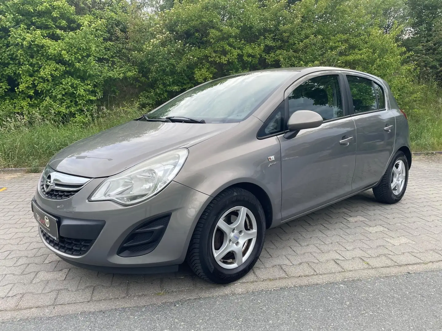 Opel Corsa Active, 5 Türer, Klima etc Beige - 2
