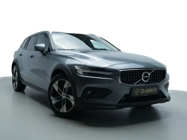 Volvo V60 Cross Country Pro AWD PANO*LED*STAND*KAMERA*8FACH