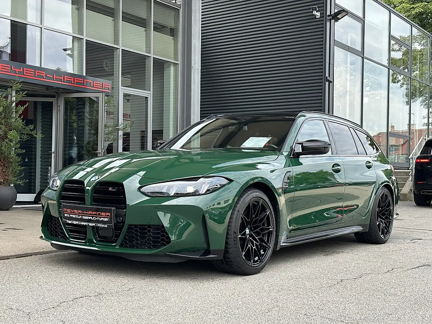 BMW M3 Competition M xDrive Touring Aut. / FACELIFT / ... Grün - 2