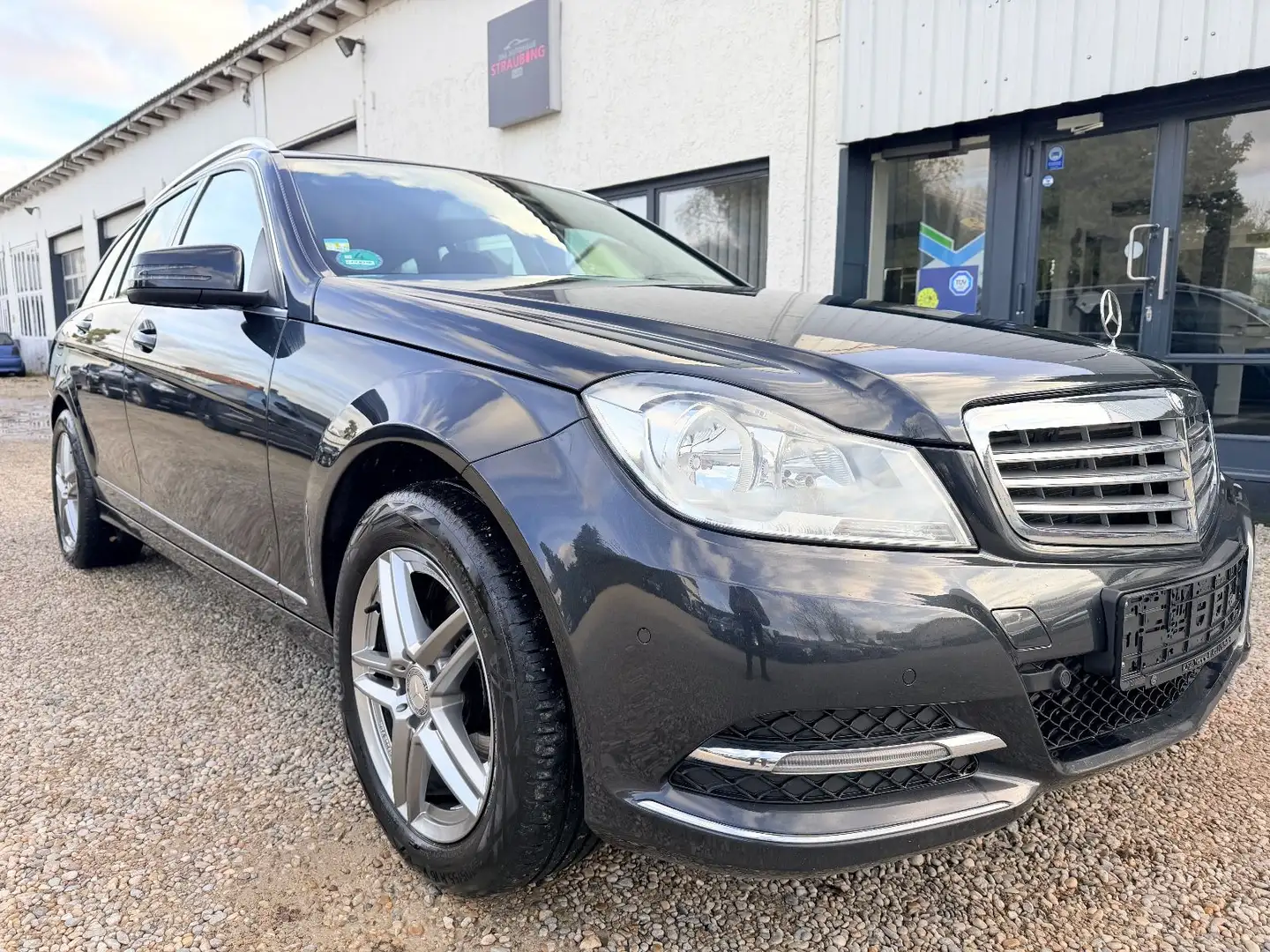 Mercedes-Benz C 180 T BlueEfficiency NAVI COMAND*SHZG*PDC*TOP Schwarz - 1