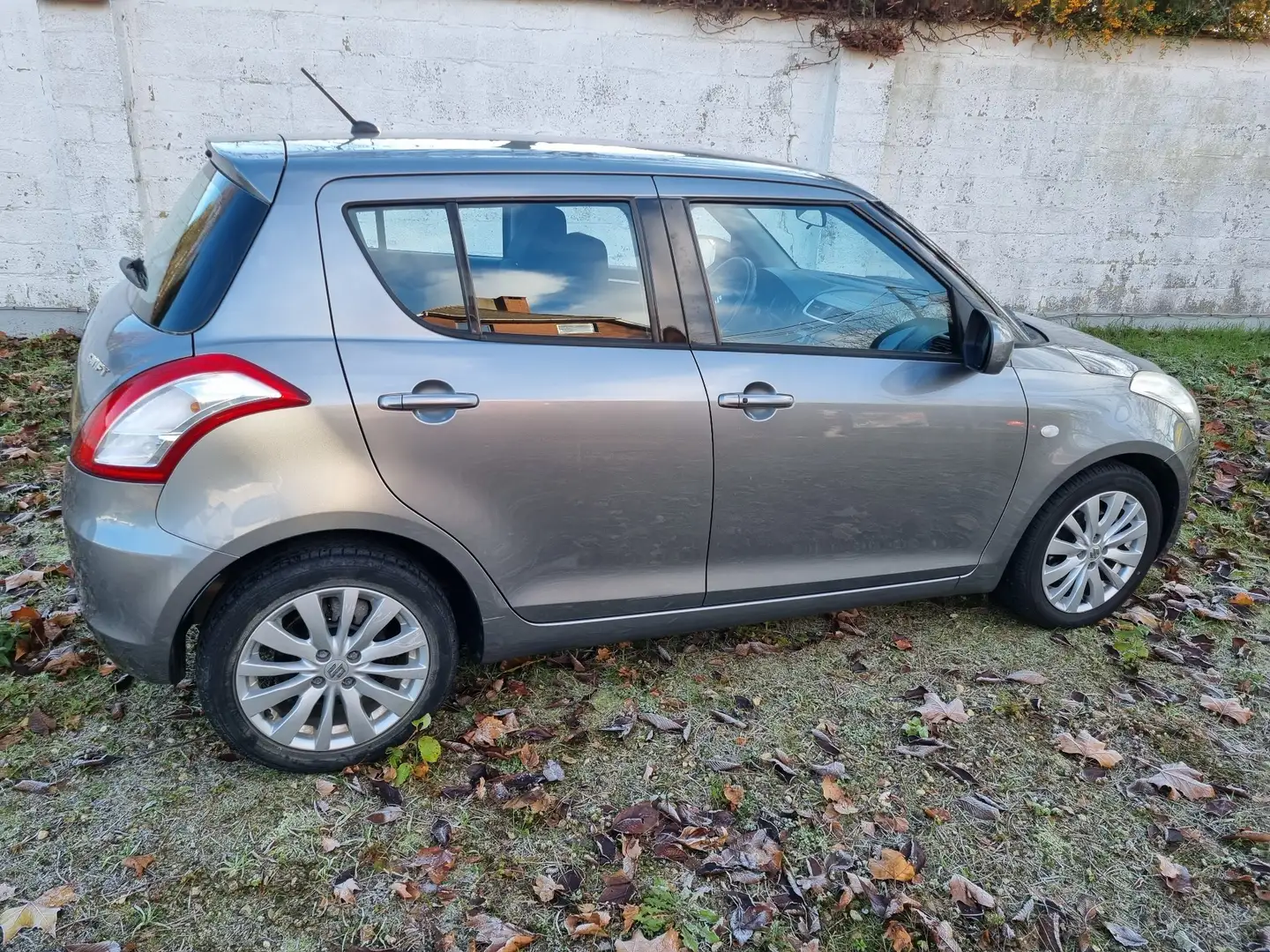 Suzuki Swift 1 an garantie /// AUTOMATIC /// 42000 KM Grijs - 1