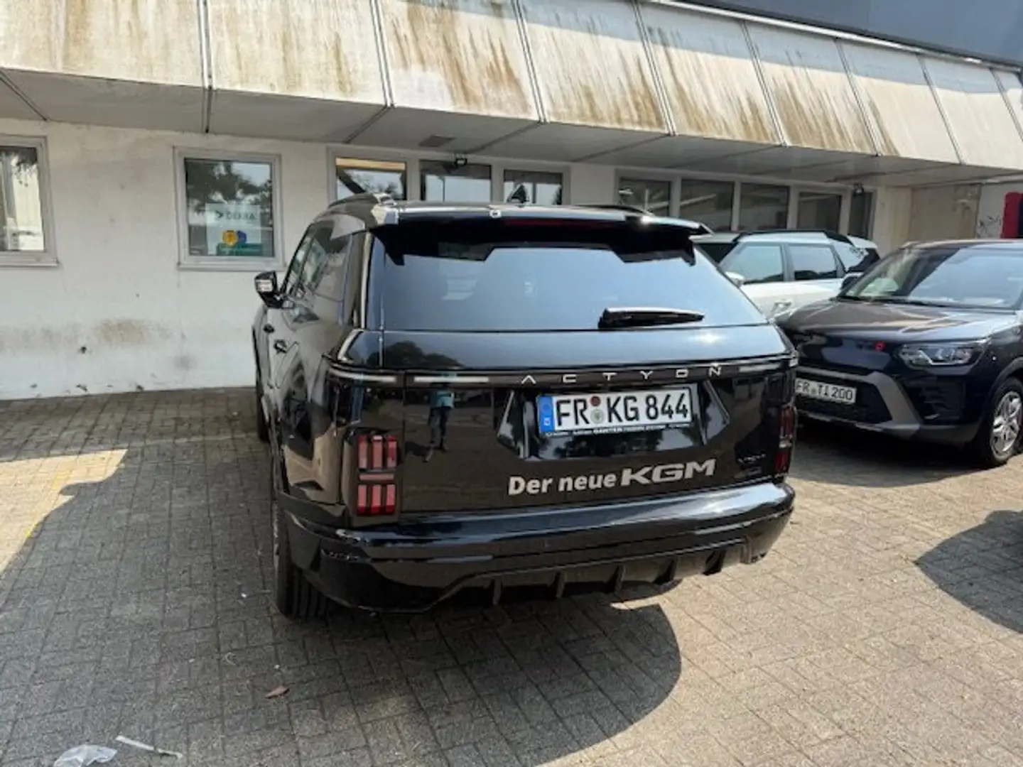 KGM Actyon 1.5 Benzin 6A/T LUX 4WD Schwarz - 2