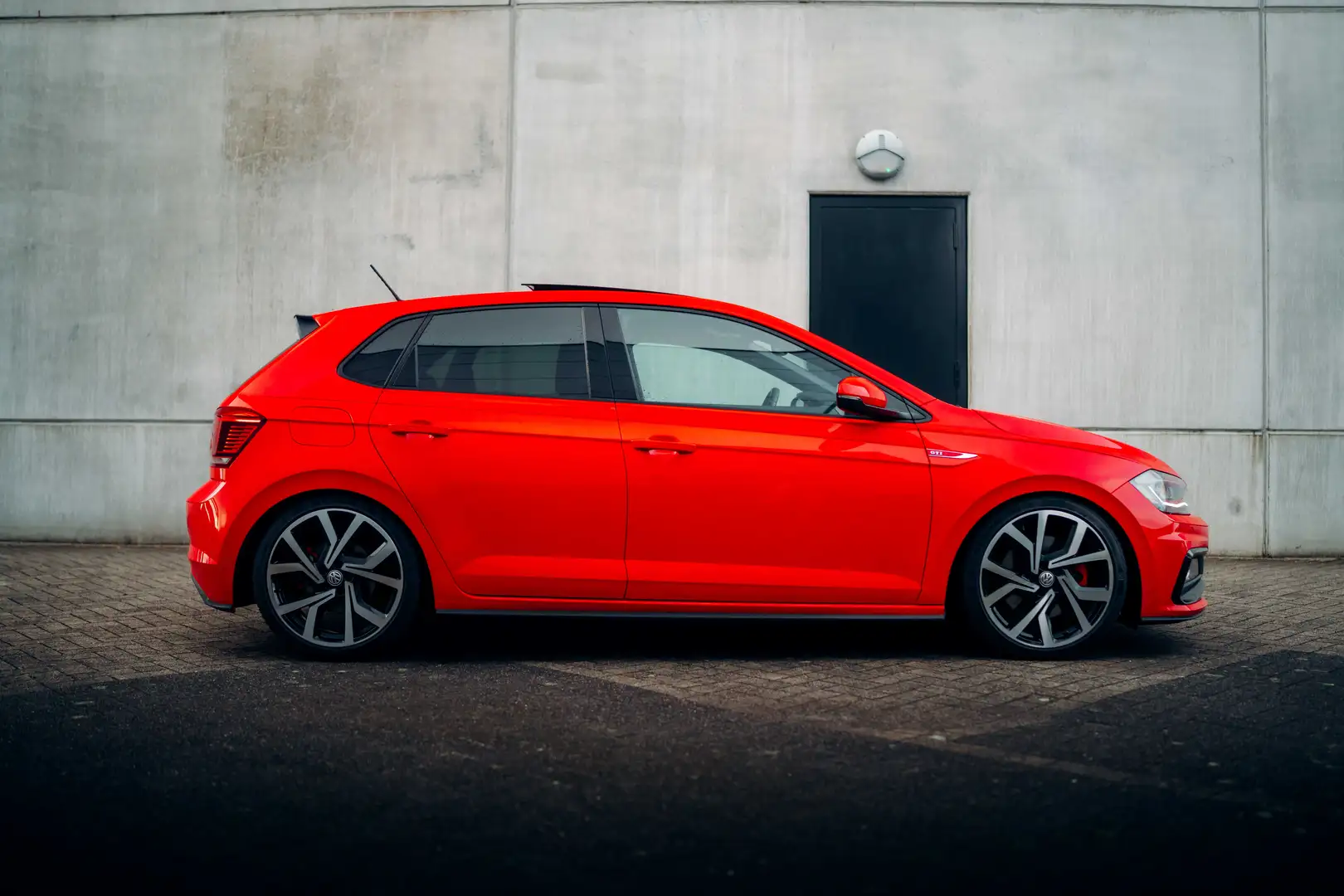 Volkswagen Polo GTI 2.0 TSI GTI Rood - 2