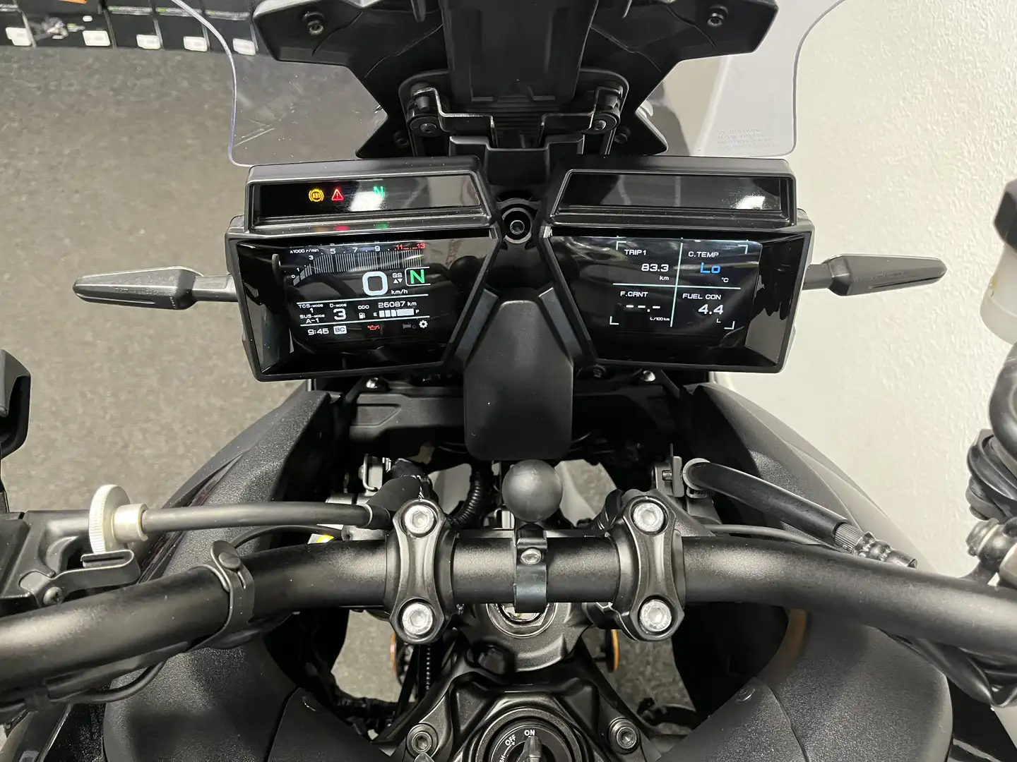 Yamaha Tracer 9 GT Goud - 2