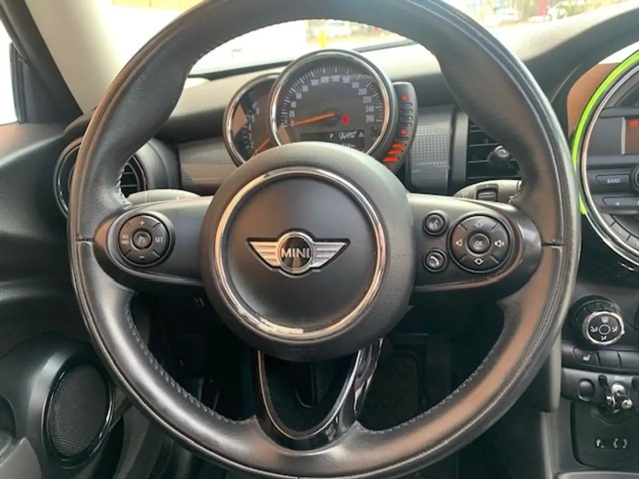 MINI 3 Door снимка MINI 3 Door
