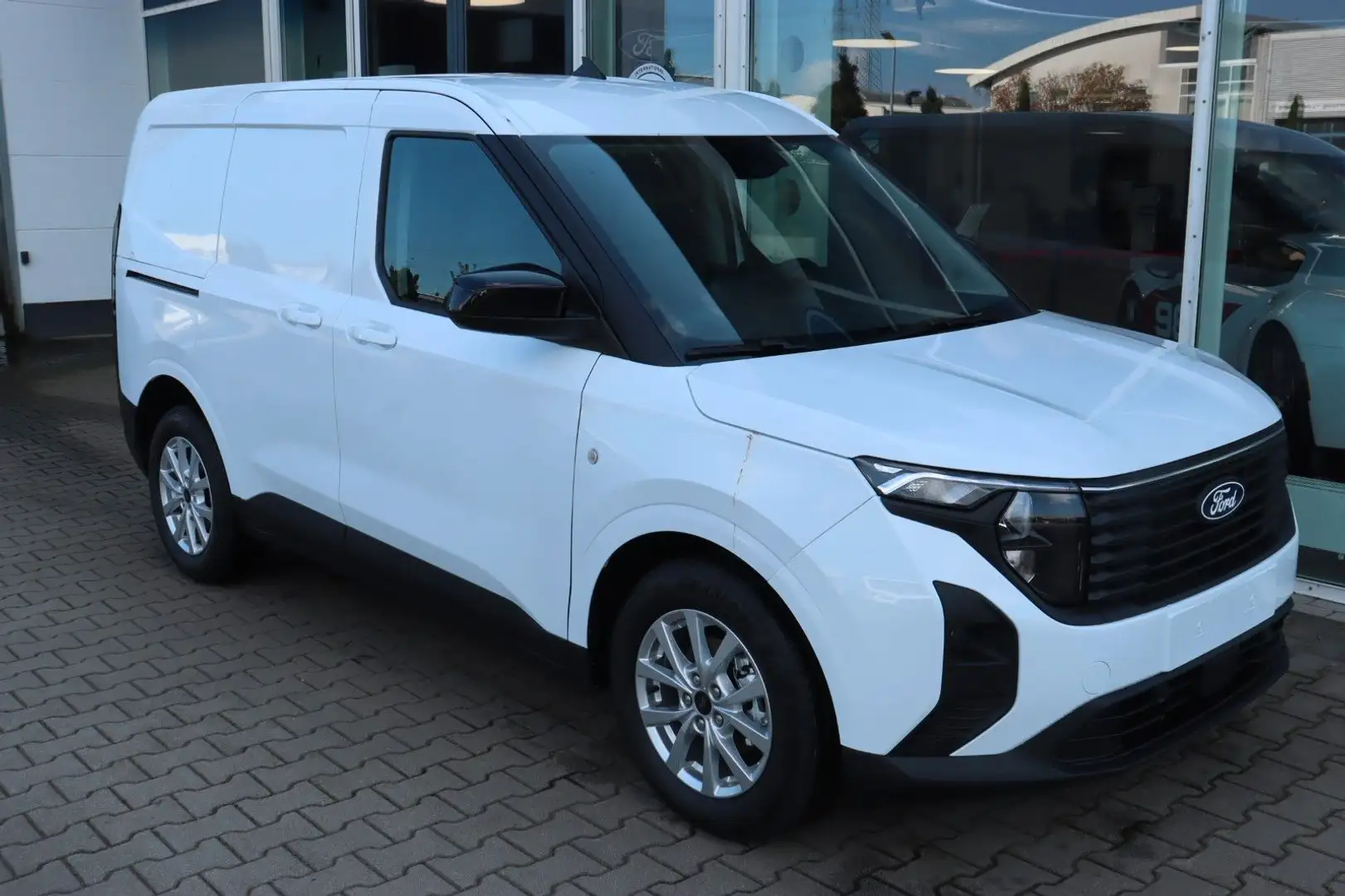 Ford Transit Courier Limited 1.0 EcoBoost Weiß - 2