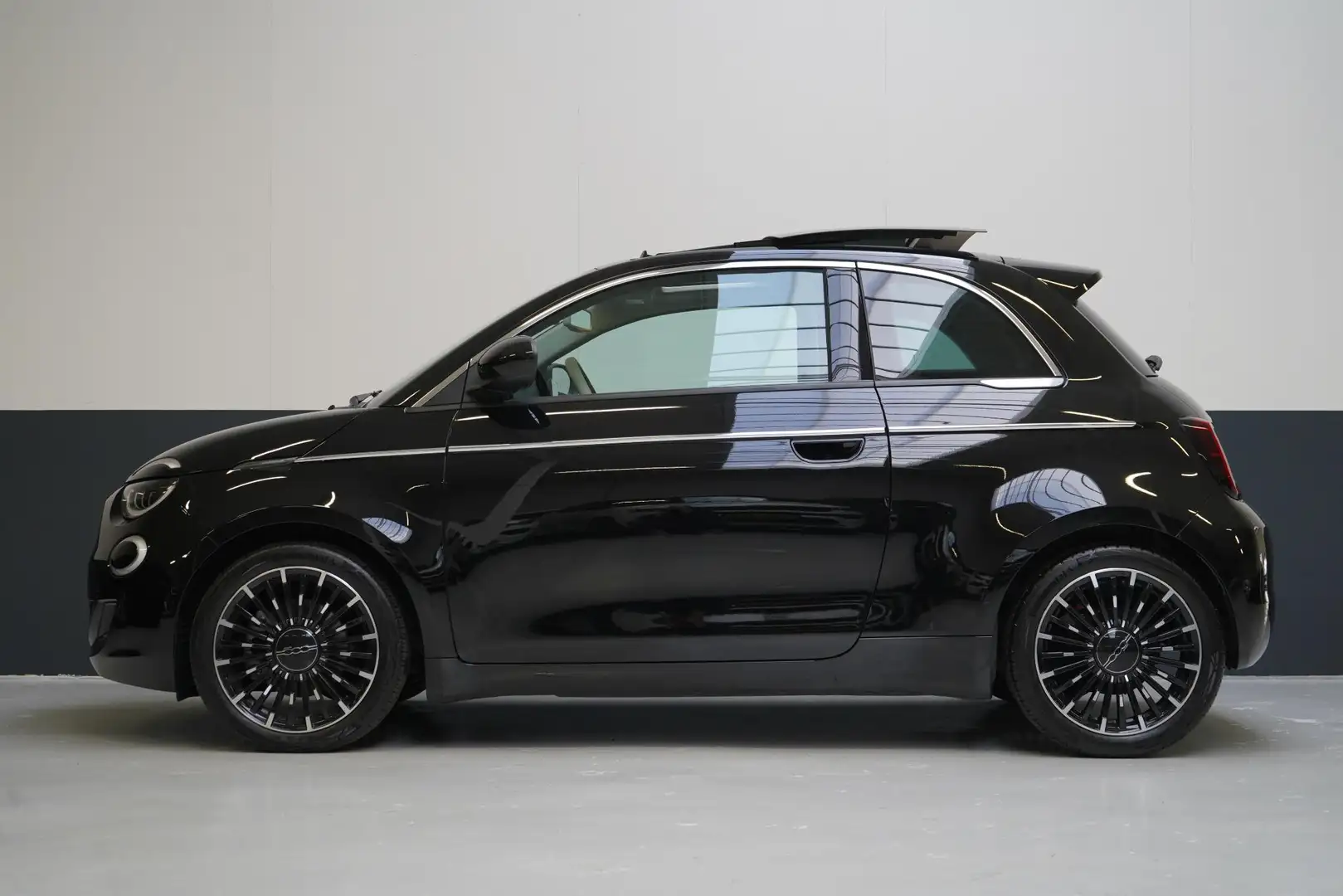 Fiat 500 La Prima 42 kWh | SoH 97% | Schuif/kanteldak | Nav Negro - 2