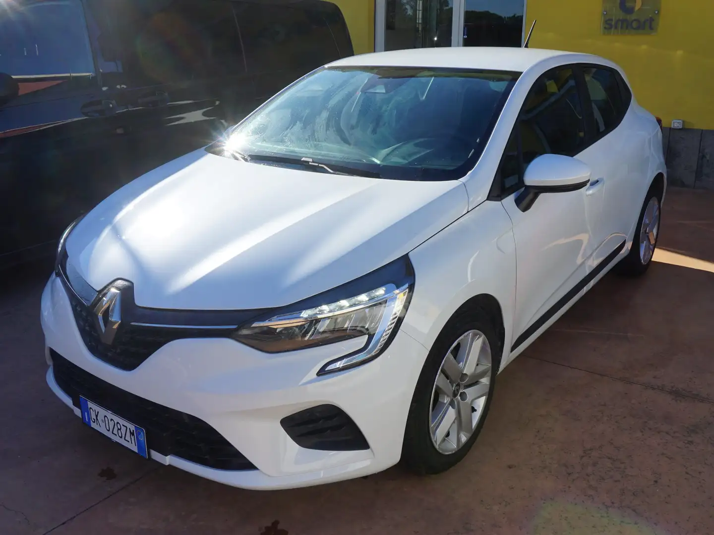 Renault Clio Clio V 2019 1.5 blue dci Business 100cv Weiß - 1