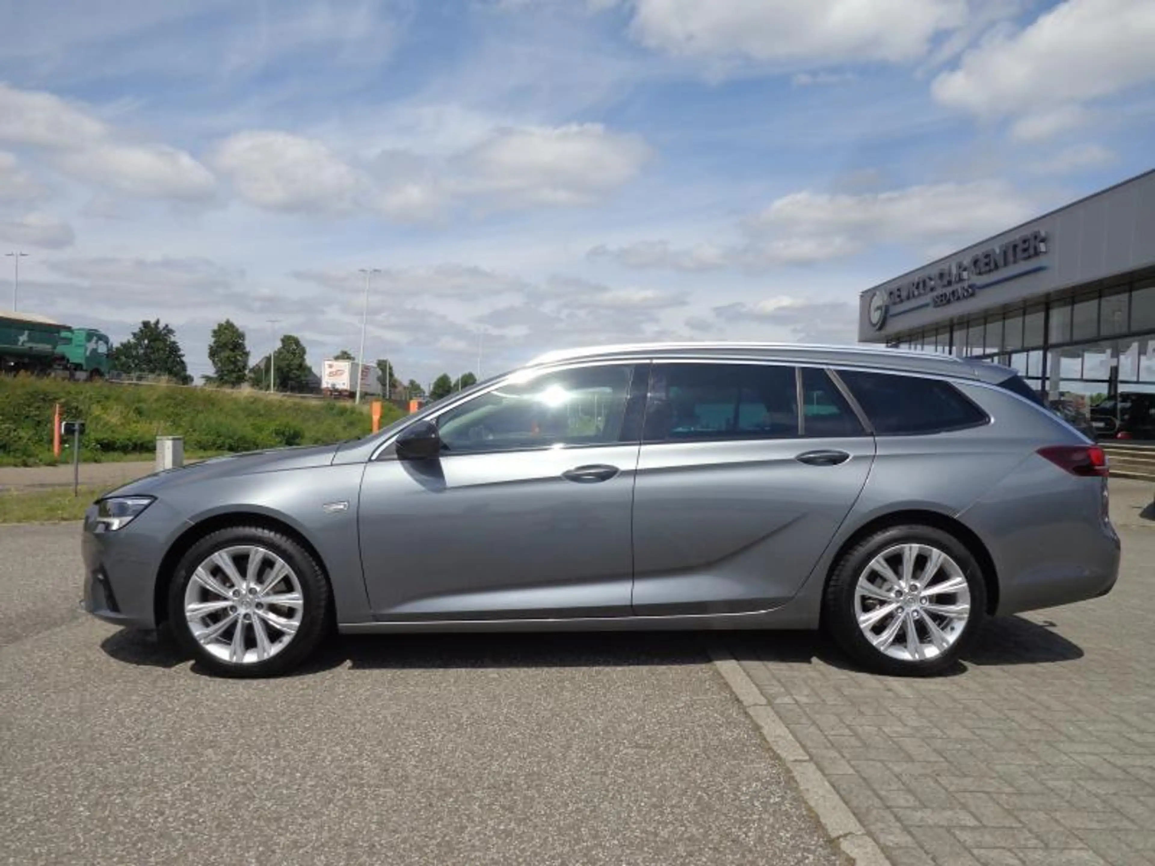 Opel Insignia Sports Tourer 1.5D Elegance ! — photo 4