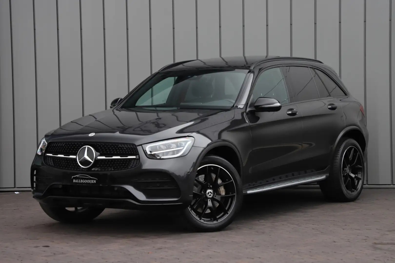 Mercedes-Benz GLC 300 300e AMG 4-Matic | 320PK | Pano | Sfeerverlichting Gris - 1