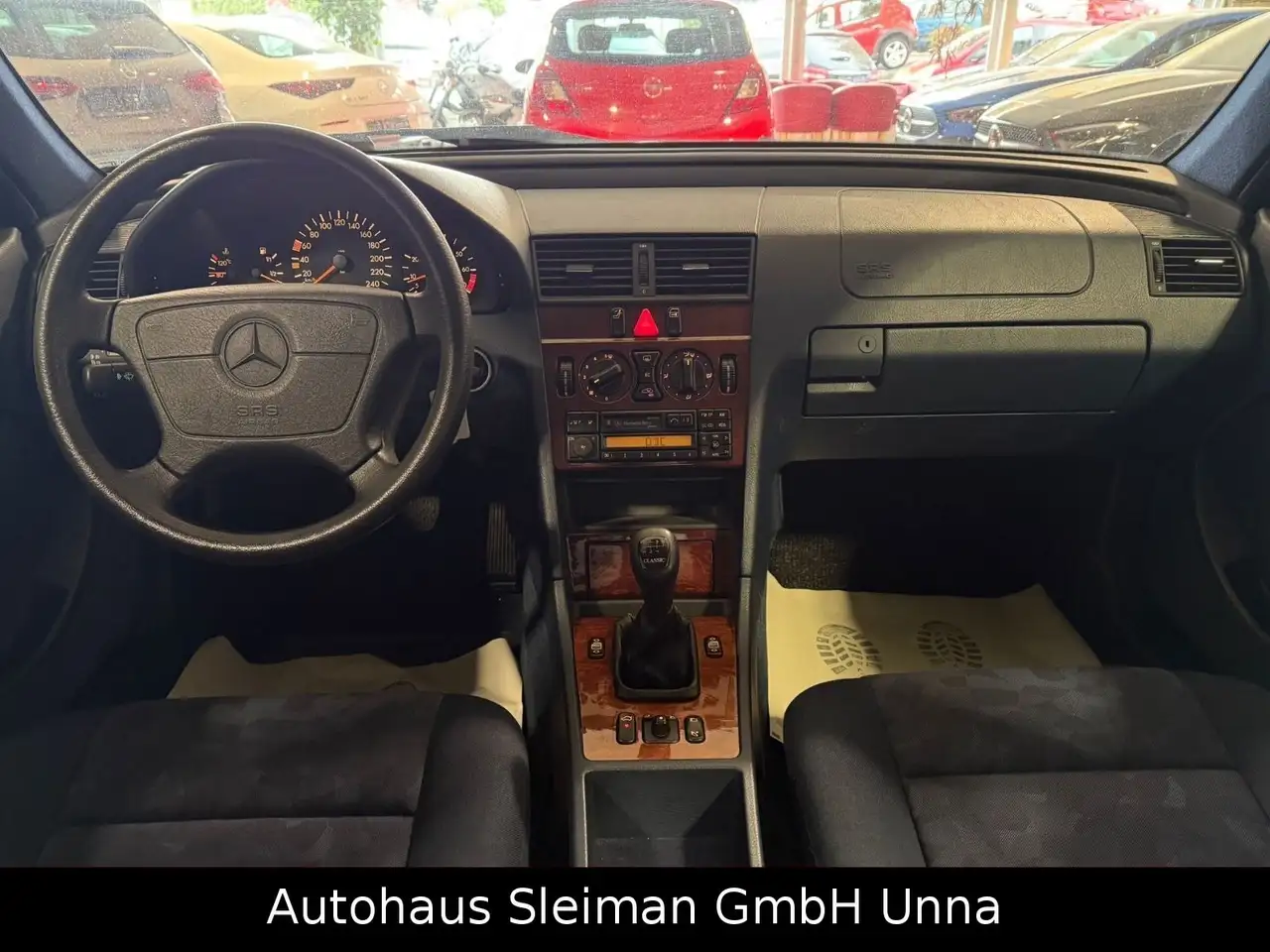 Mercedes-Benz C 180, foto 10