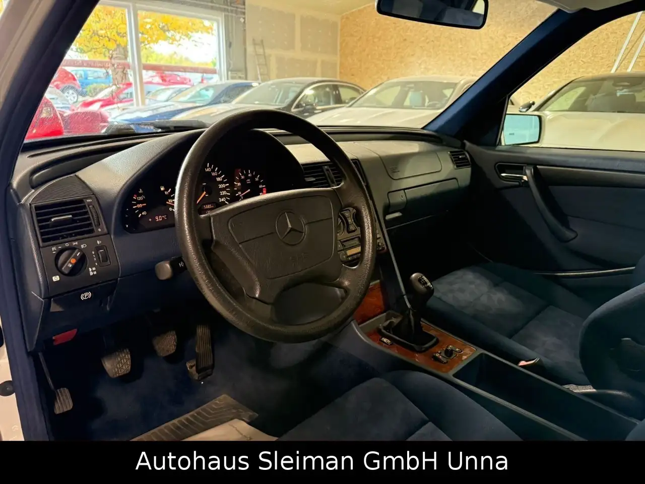 Mercedes-Benz C 180, foto 8
