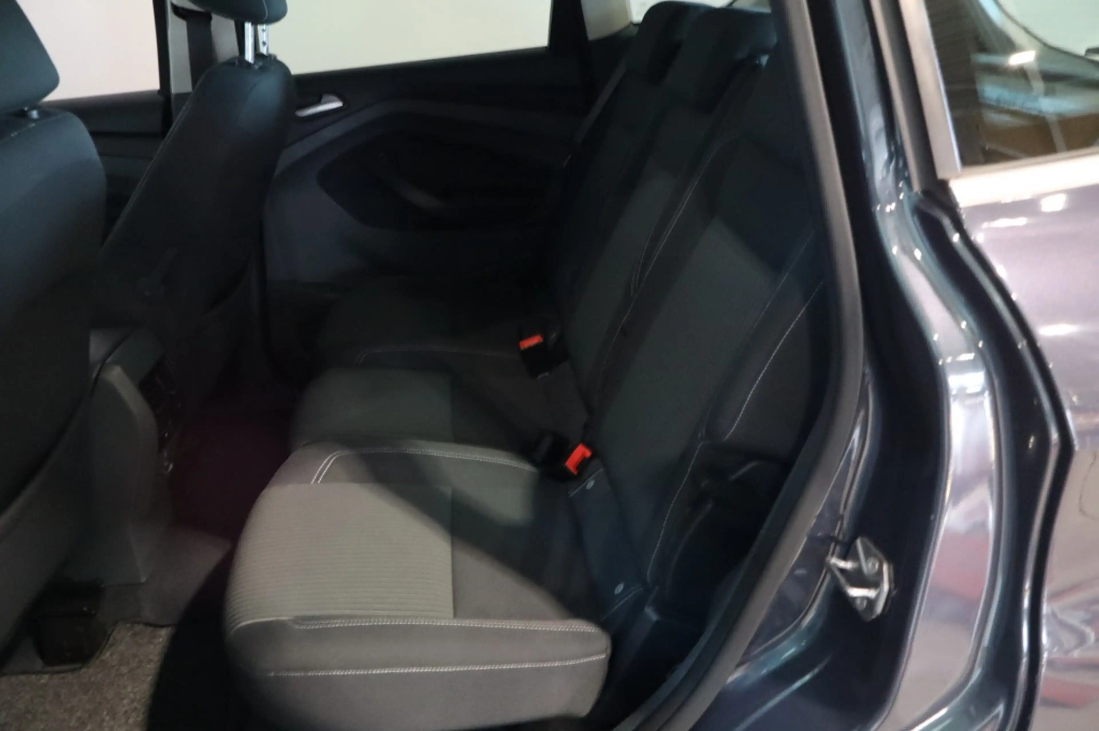 Ford C-Max 1.0 EcoBoost 125pk Titanium — photo 18