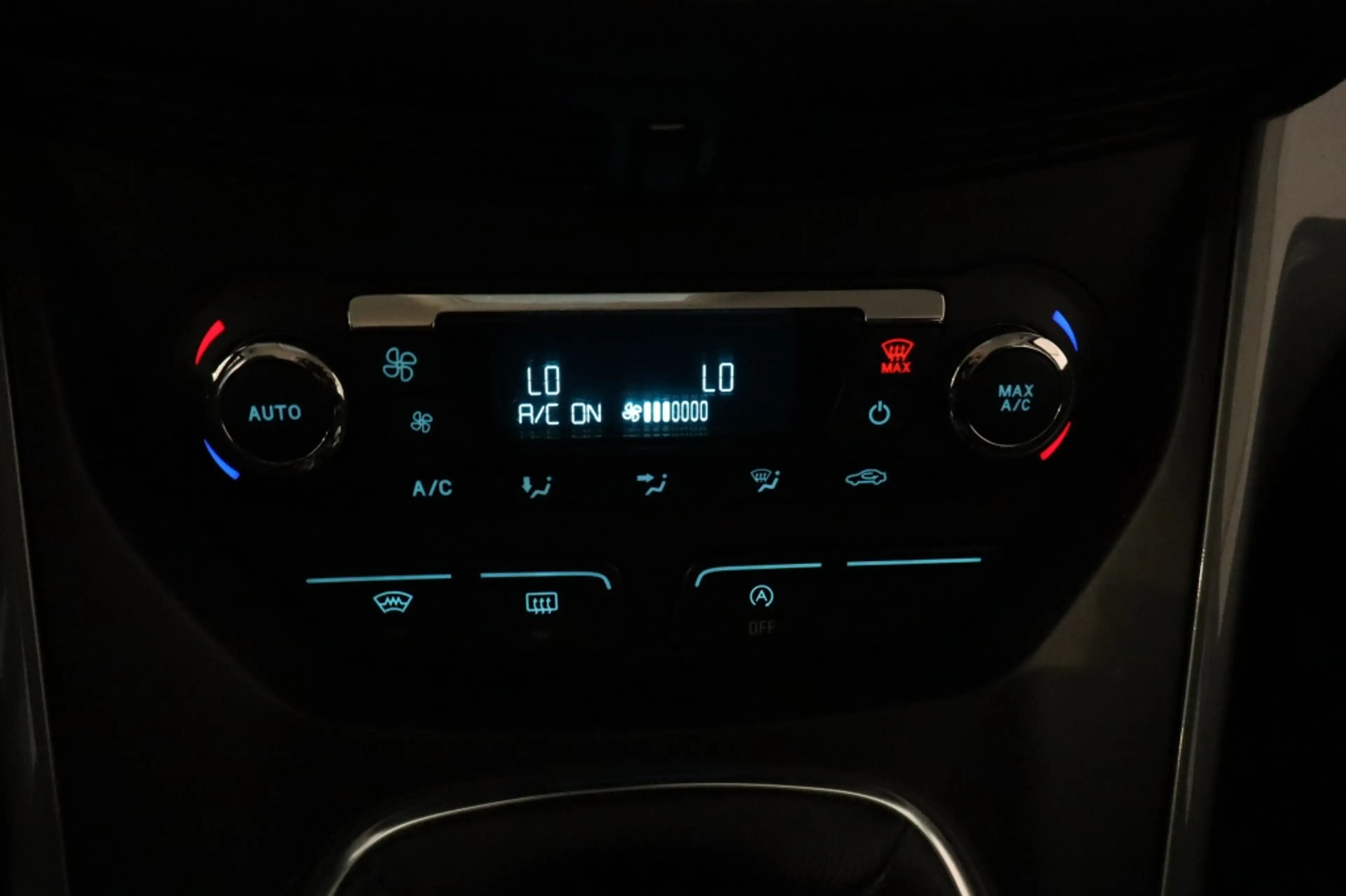 Ford C-Max 1.0 EcoBoost 125pk Titanium — photo 16