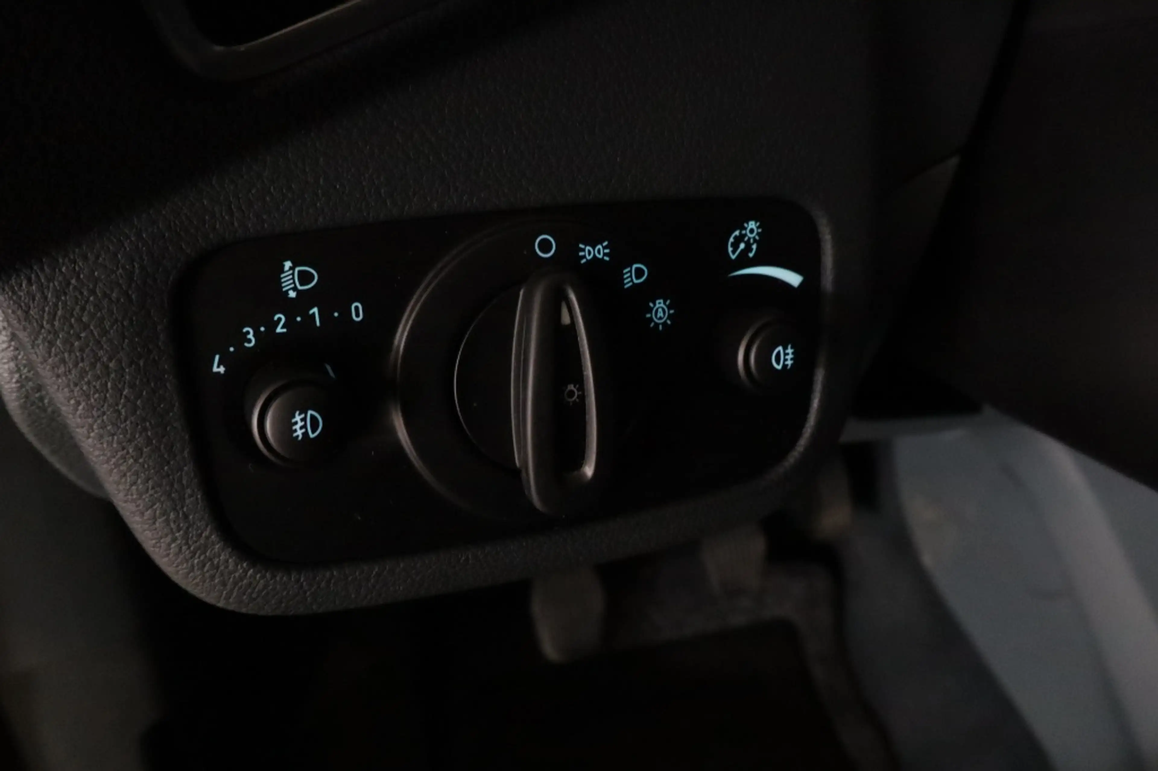 Ford C-Max 1.0 EcoBoost 125pk Titanium — photo 7