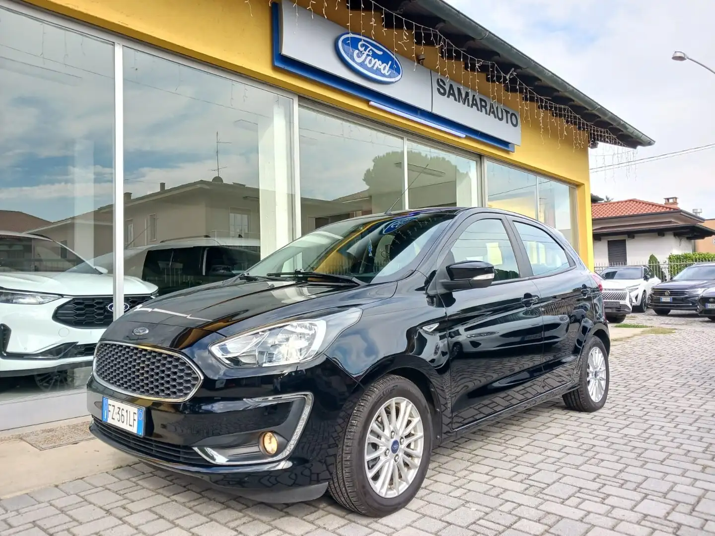 Ford Ka/Ka+ 1.2 85 CV Start&Stop Ultimate Noir - 1