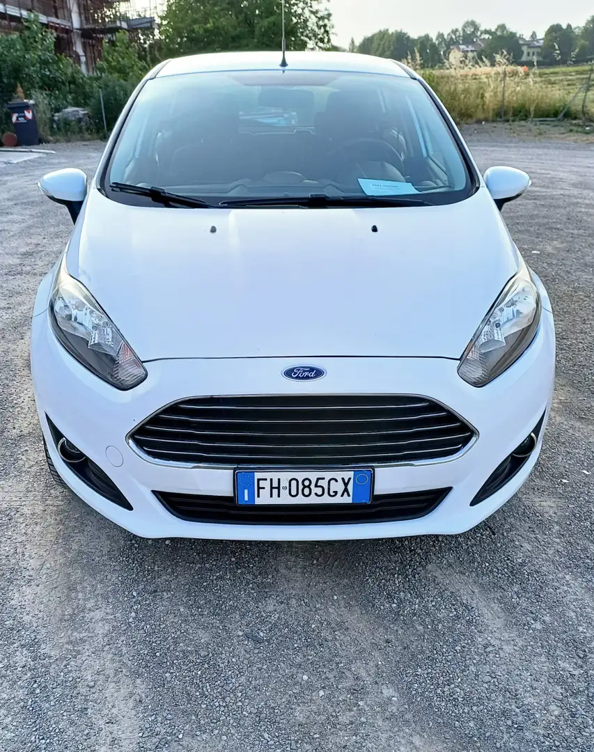 Ford Fiesta Fiesta VI 2013 5p 1.4 Titanium Gpl 95cv E6 Wit - 2