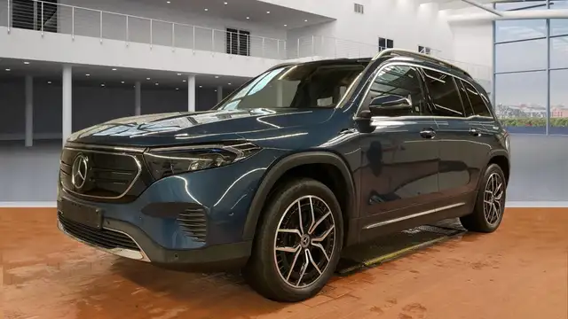 Mercedes-Benz EQB 300 AMG 19*Distro*360*LED*Leder*SO95%*Allrad