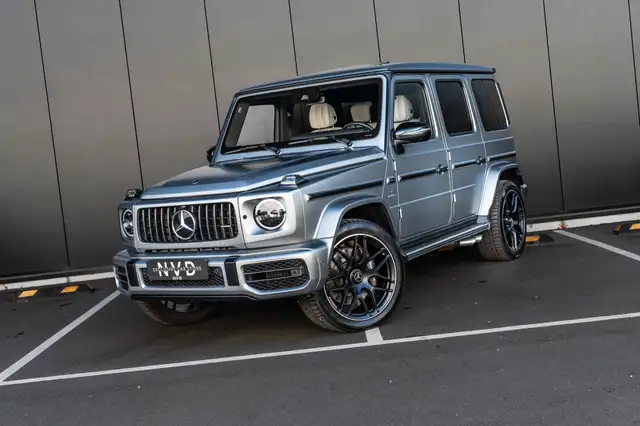 Mercedes-Benz G 63 AMG MANUFAKTUR Platina Magno | Schuifdak | Burmester 3D | 360° camera | AMG Night | 22" gesmeed | Trekhaak | Distronic