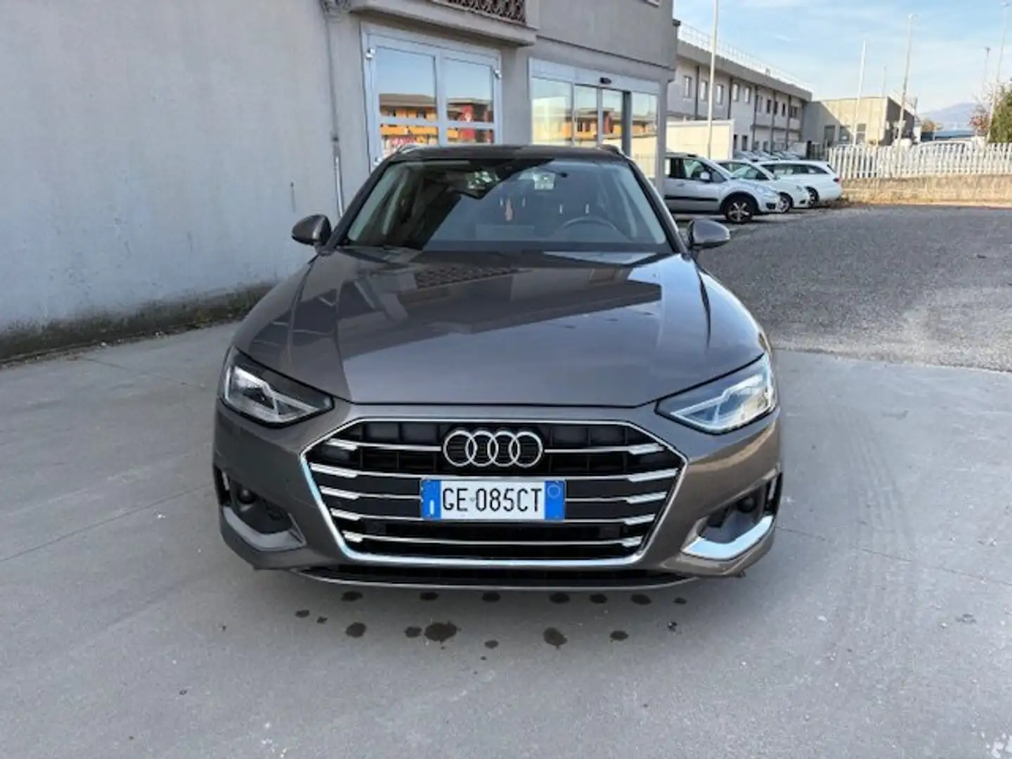 Audi A4 Avant 30 2.0 tdi mhev Business Advanced s-tronic Gris - 2