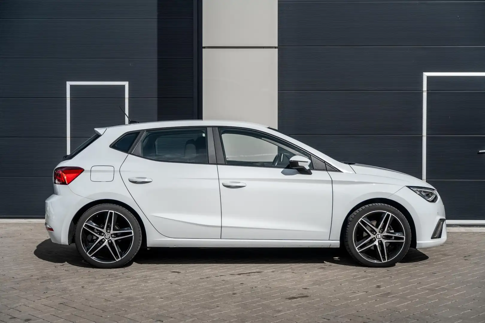 SEAT Ibiza 1.0 EcoTSI FR Stoelverw|Sfeer|Sensoren|Garantie! Wit - 2