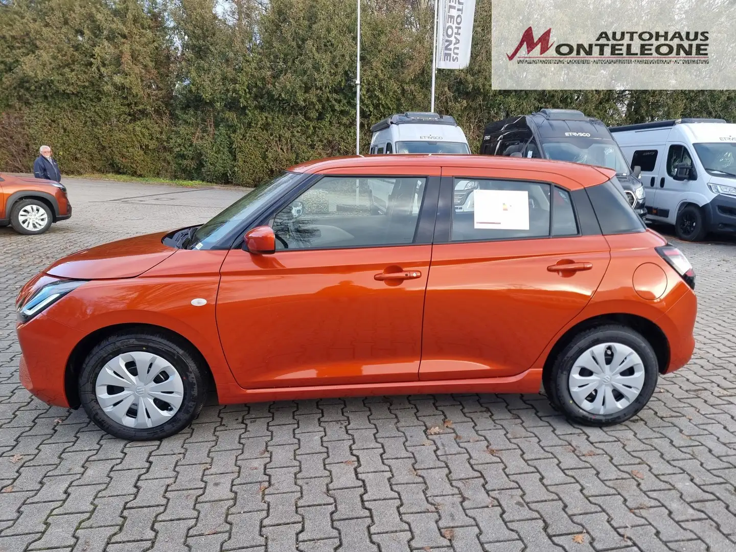 Suzuki Swift SWIFT 1.2 Dualjet Club Hybrid | Sofort | Navi Orange - 2