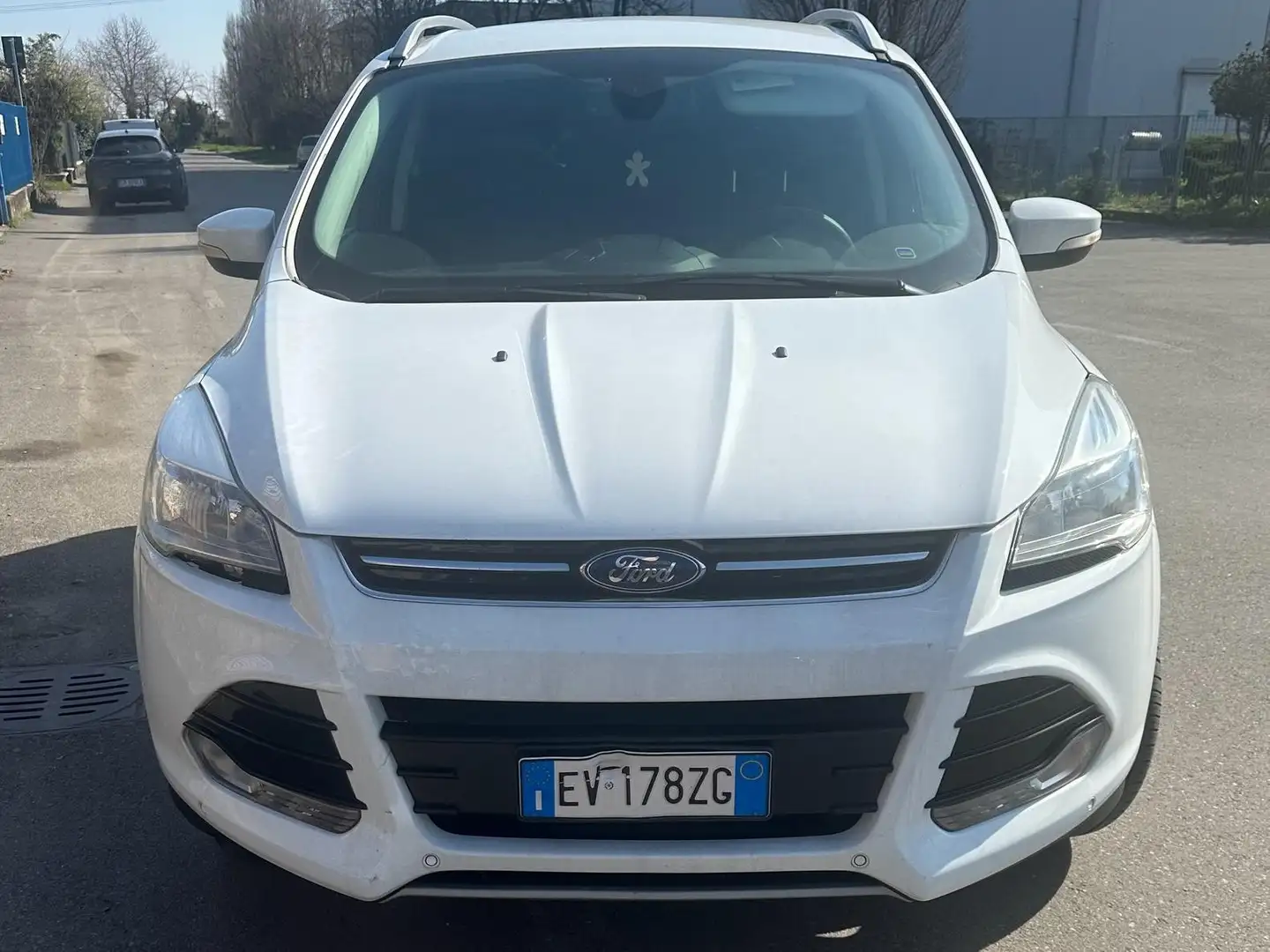 Ford Kuga 2.0 tdci Titanium 4wd 140cv Bianco - 2