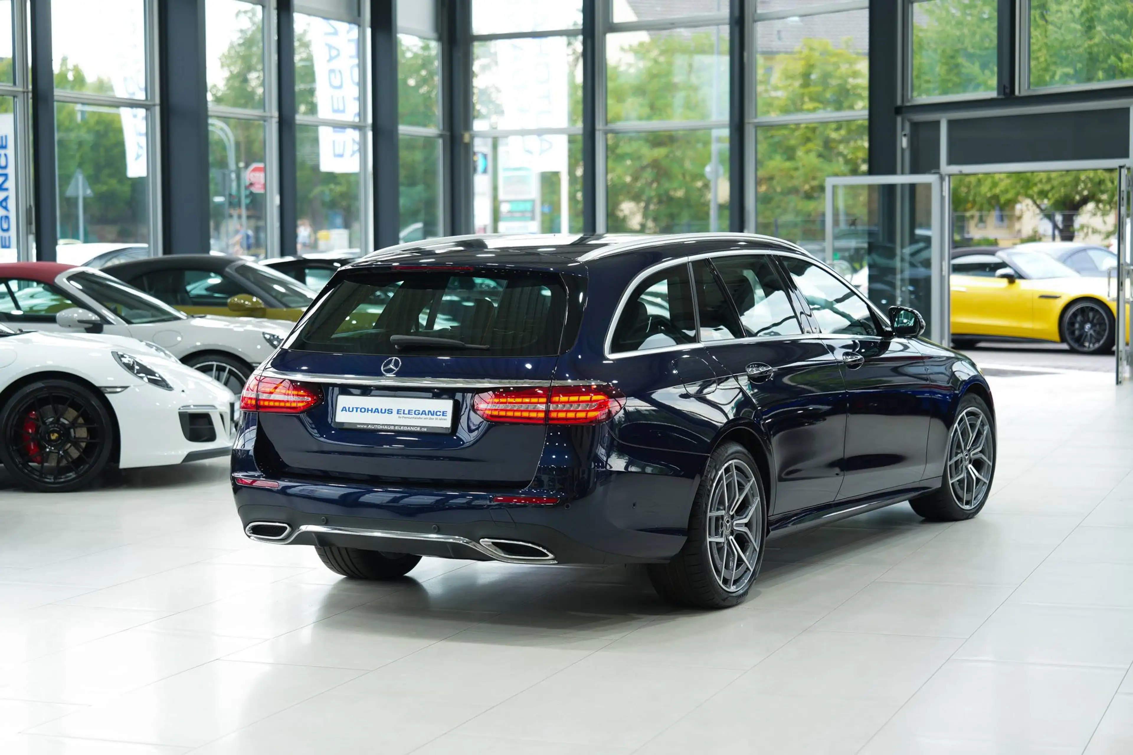 Mercedes-Benz E 400 d 4Matic*AMG-LINE*EXCL-INT*AIRMATIC*BURM* — photo 2