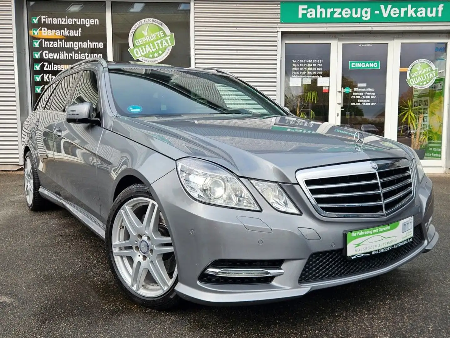 Mercedes-Benz E 250 CGI BlueEff*AMG Sport-Paket (AMG-Line)*St.-Hzg. Gris - 2