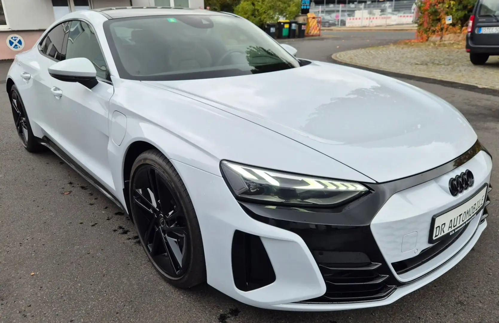 Audi e-tron GT quattro B&O Matrix CAM Massage Pano Grau - 2