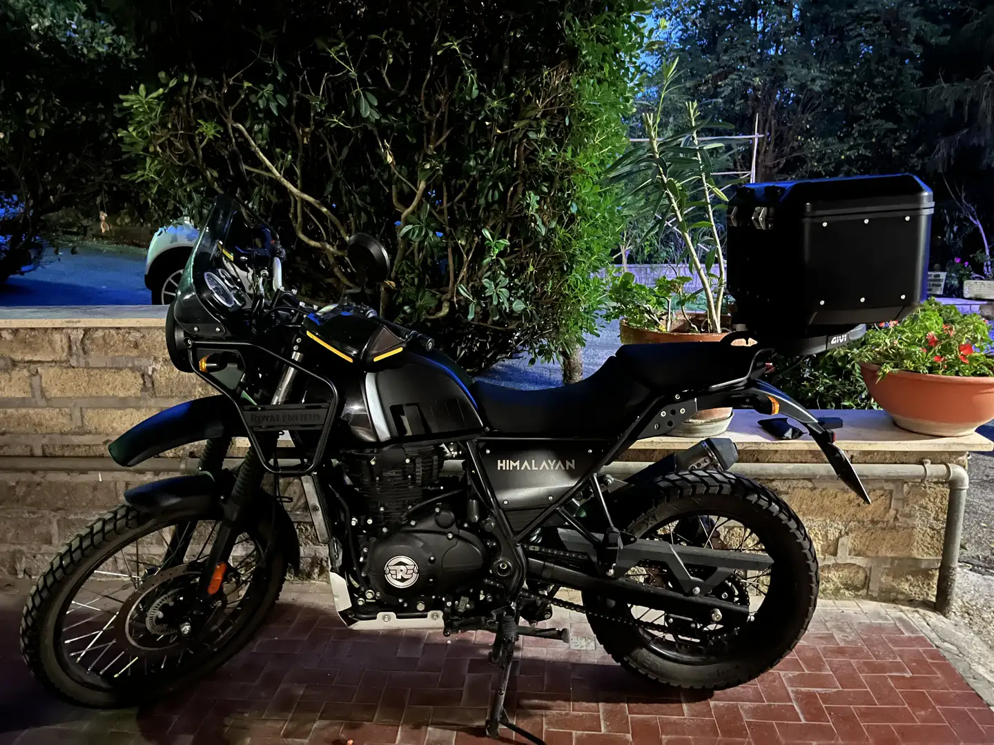 Royal Enfield Himalayan - 1