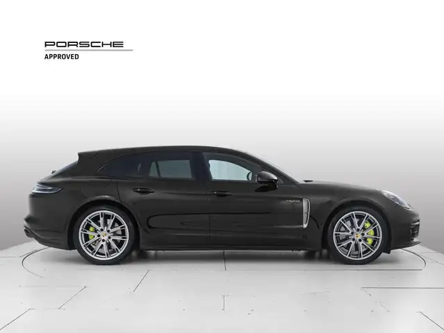 Porsche Panamera view 6