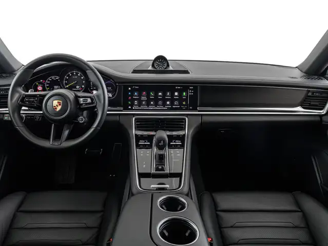 Porsche Panamera view 16