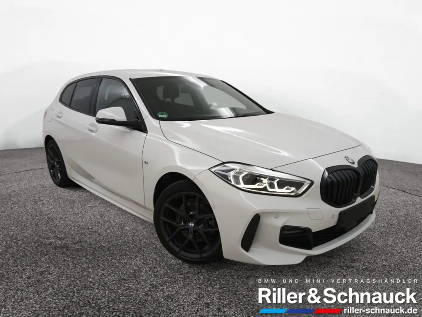 BMW 118 i M Sport LED+KAM+NAVI+SHZG Weiß - 2