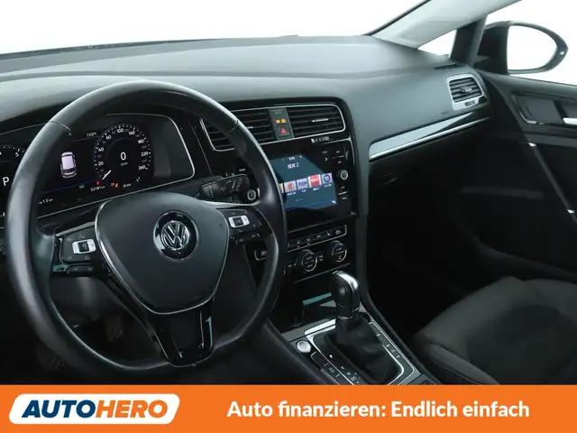 Volkswagen Golf view 11