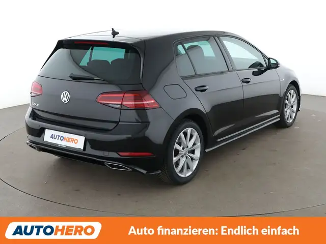 Volkswagen Golf view 6