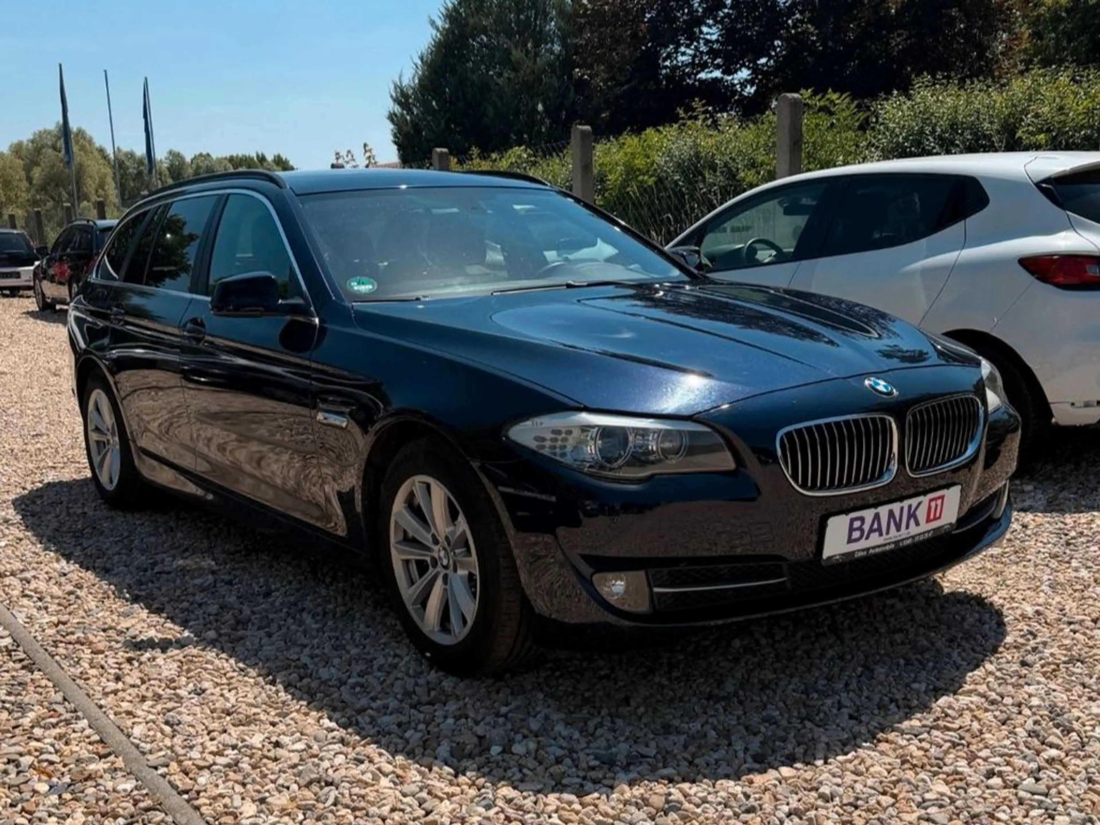 BMW 528 i xDrive*Garantie*TÜV+Service Neu*