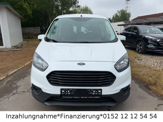Ford Transit Courier 