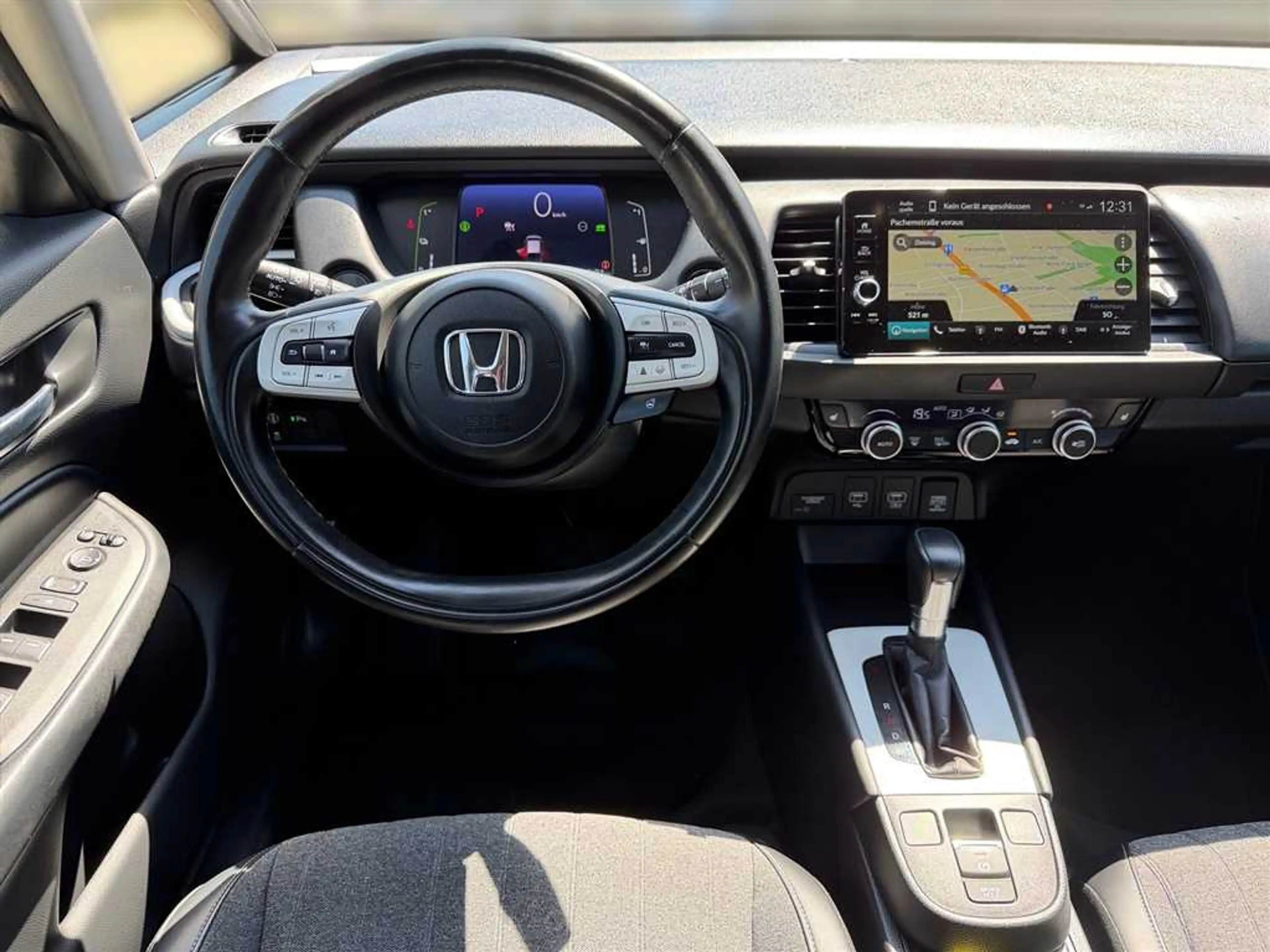 Honda Jazz 1.5 Hybrid Executive Navi Kamera PDC Keyless Sitz- — photo 12