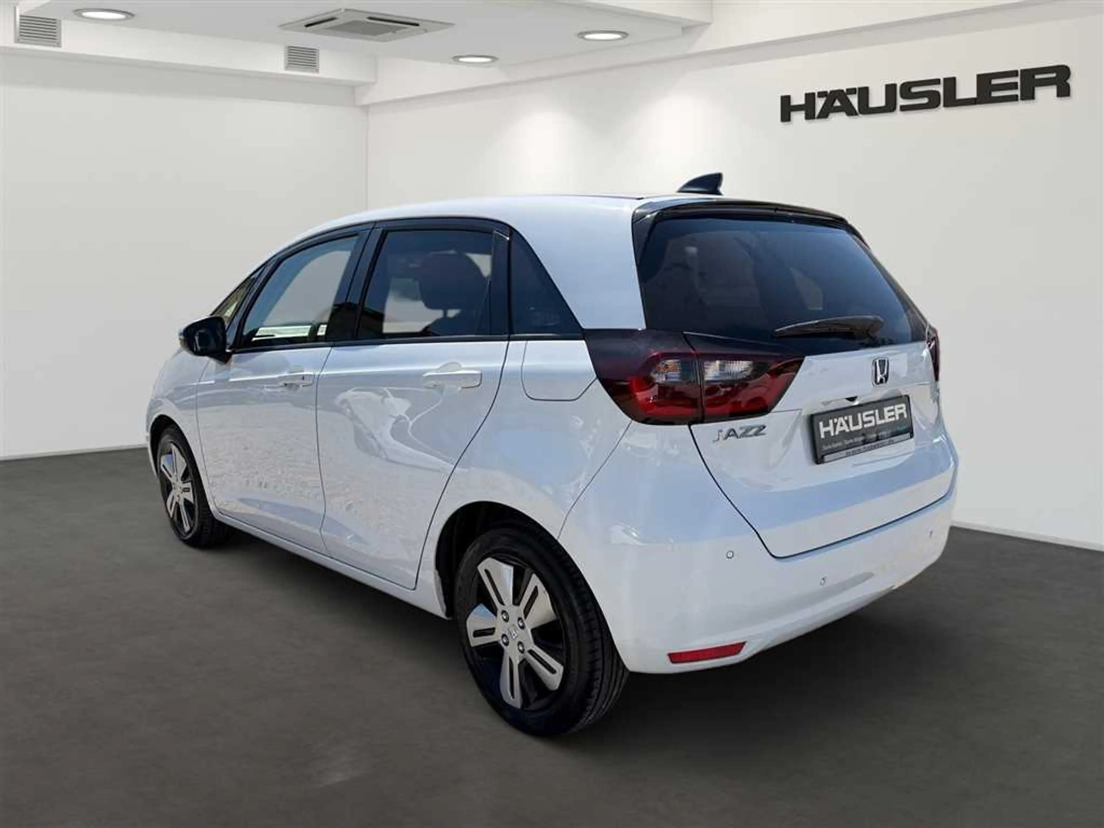 Honda Jazz 1.5 Hybrid Executive Navi Kamera PDC Keyless Sitz- — photo 5